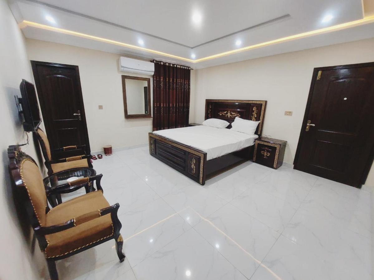 Hotel White Pearl Лахор Екстериор снимка