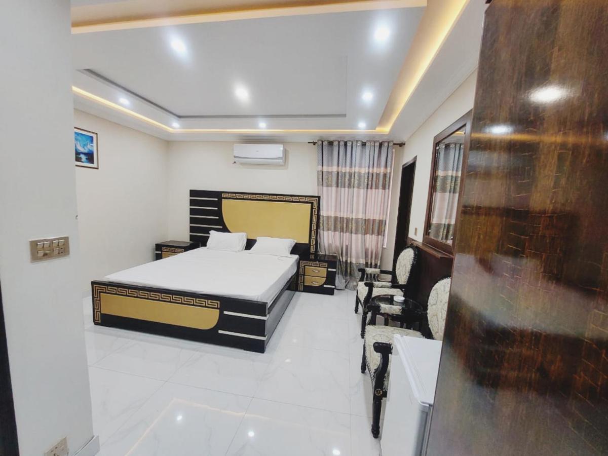 Hotel White Pearl Лахор Екстериор снимка