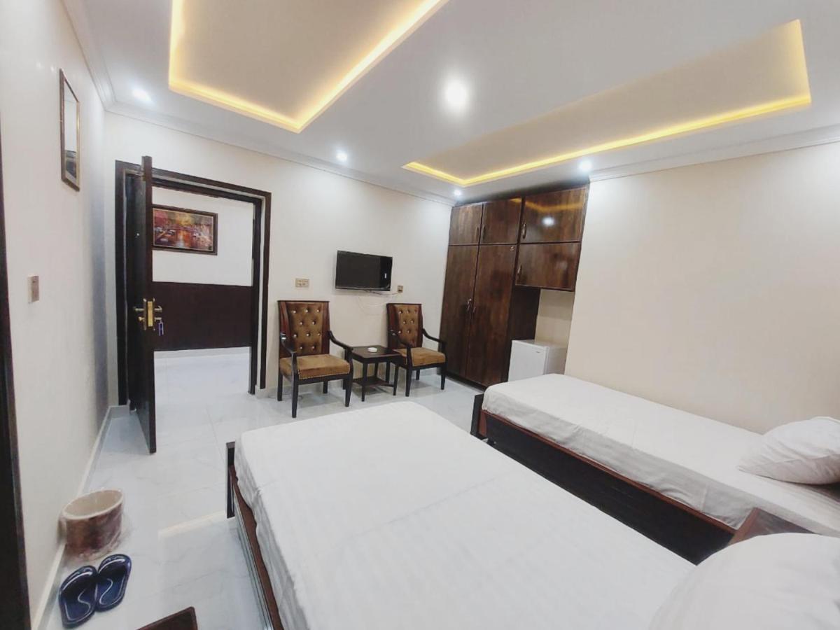 Hotel White Pearl Лахор Екстериор снимка