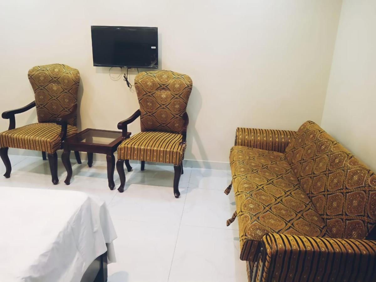 Hotel White Pearl Лахор Екстериор снимка