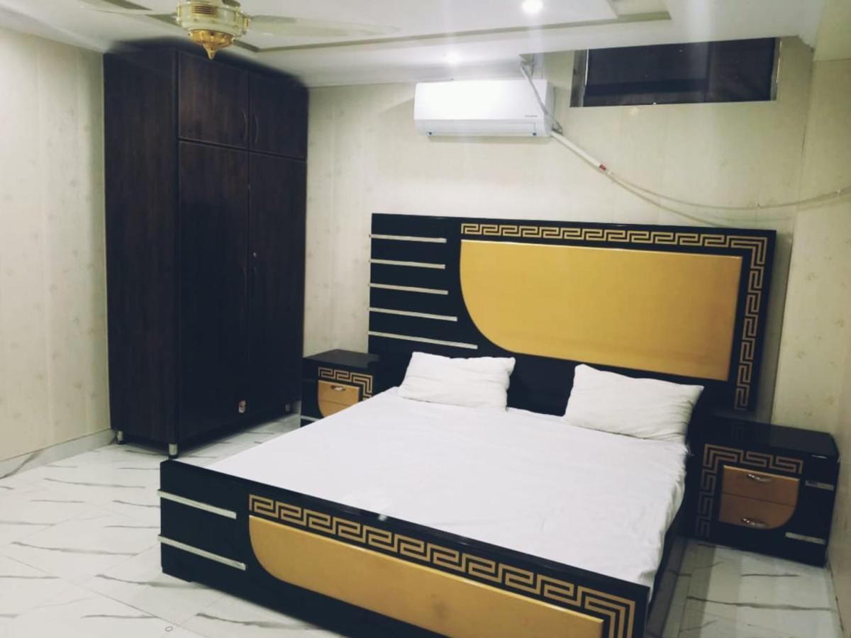 Hotel White Pearl Лахор Екстериор снимка