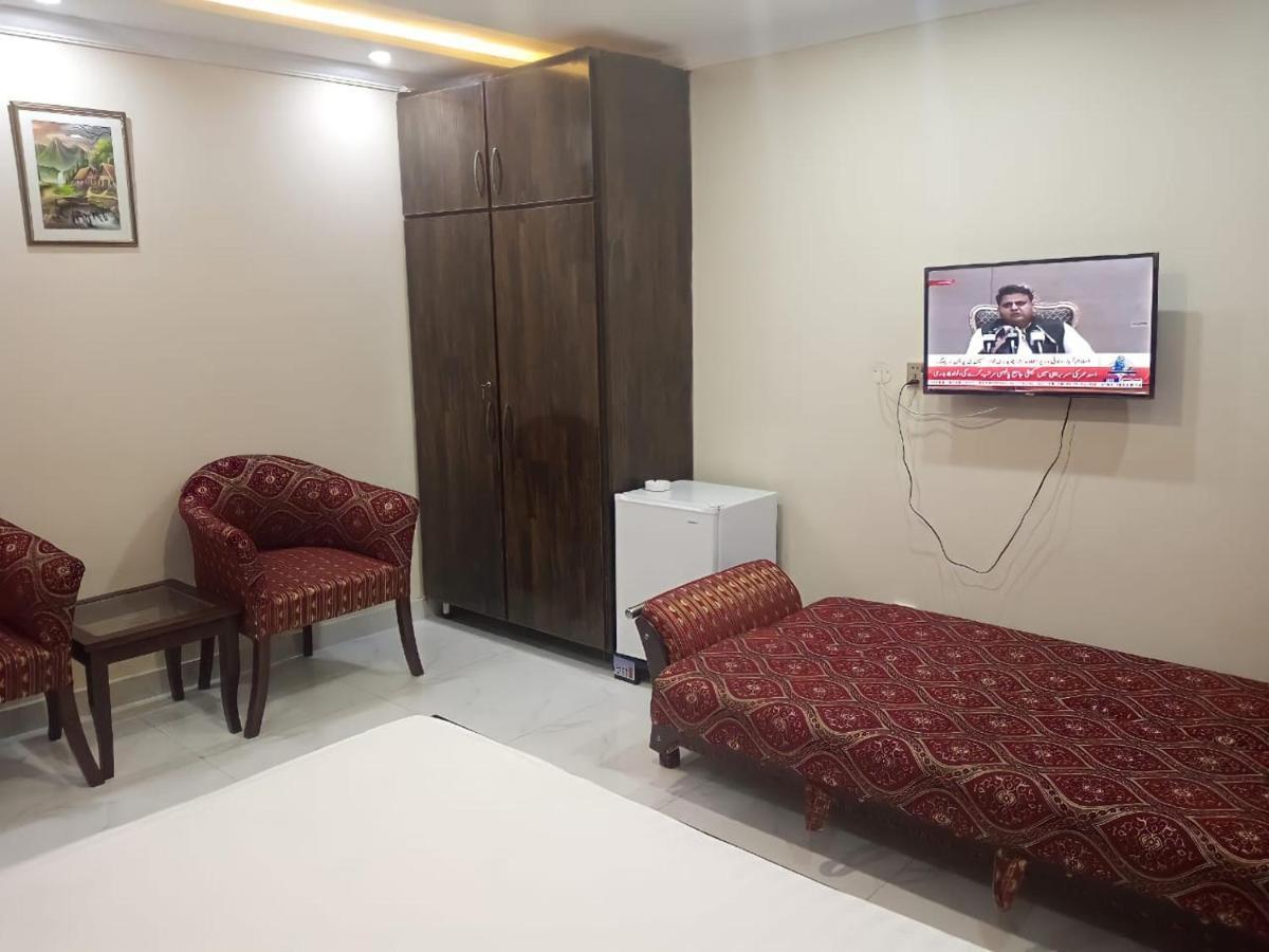 Hotel White Pearl Лахор Екстериор снимка