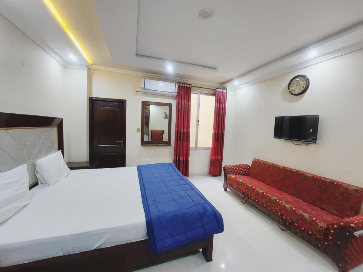 Hotel White Pearl Лахор Екстериор снимка