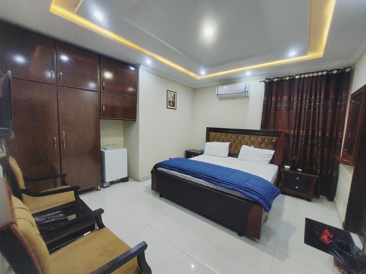 Hotel White Pearl Лахор Екстериор снимка