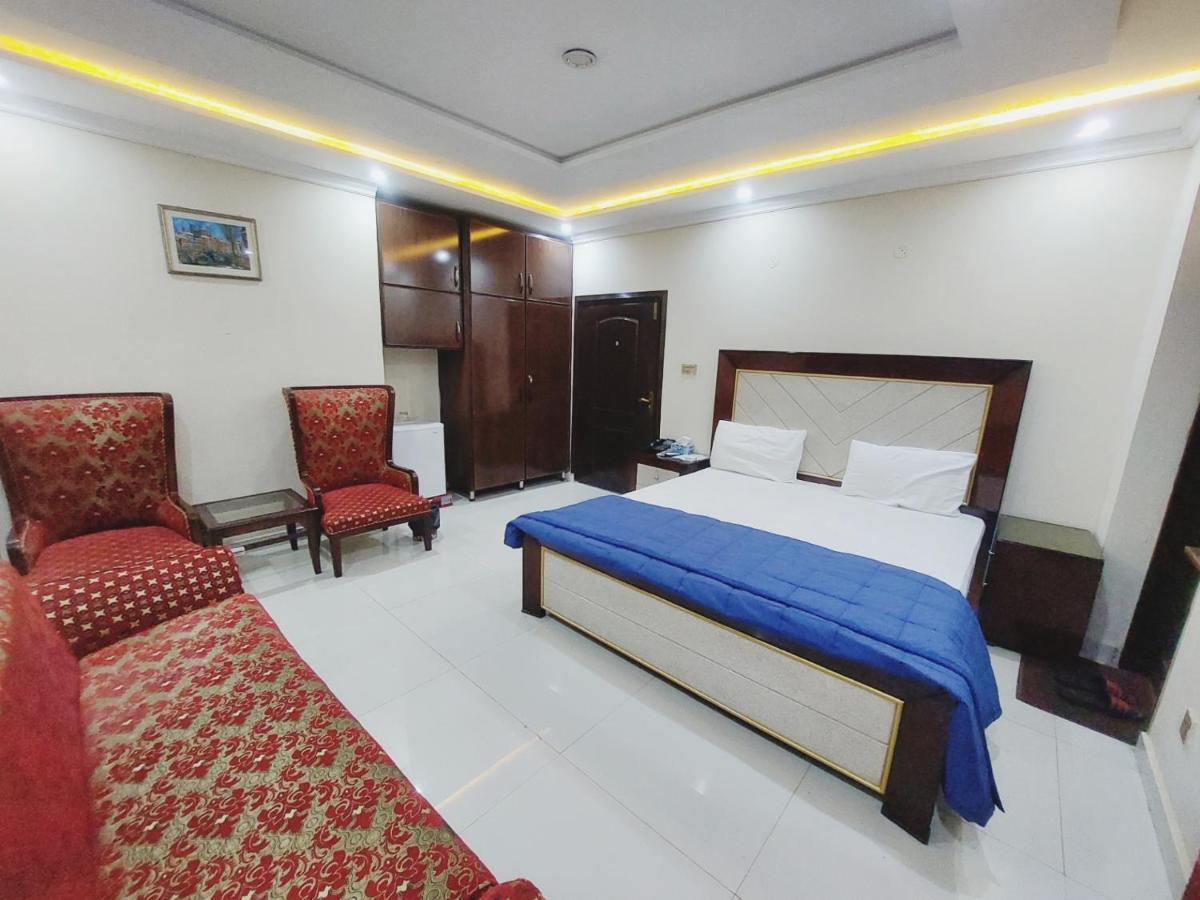 Hotel White Pearl Лахор Екстериор снимка