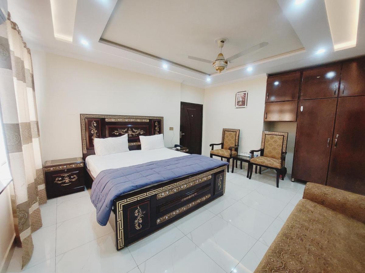 Hotel White Pearl Лахор Екстериор снимка