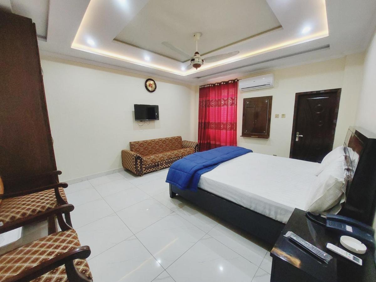 Hotel White Pearl Лахор Екстериор снимка