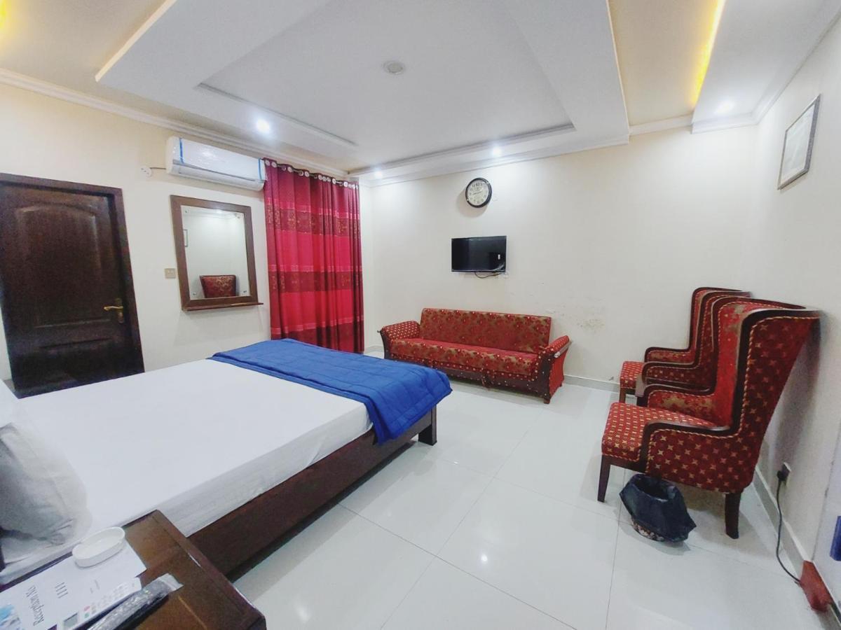 Hotel White Pearl Лахор Екстериор снимка