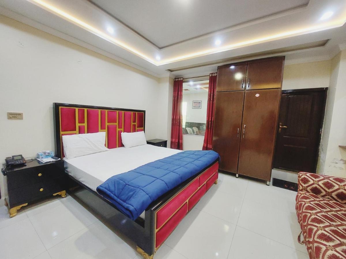 Hotel White Pearl Лахор Екстериор снимка