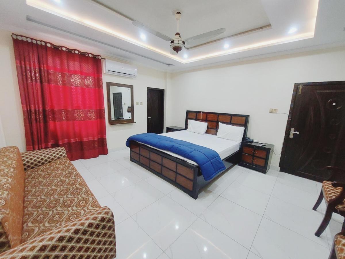 Hotel White Pearl Лахор Екстериор снимка