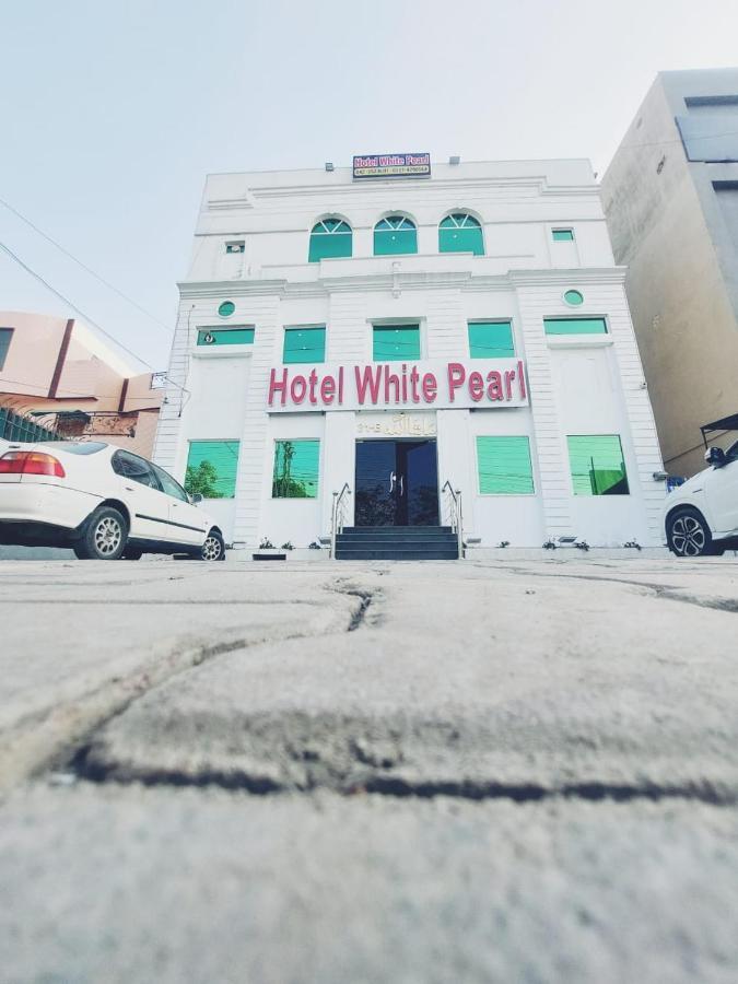 Hotel White Pearl Лахор Екстериор снимка