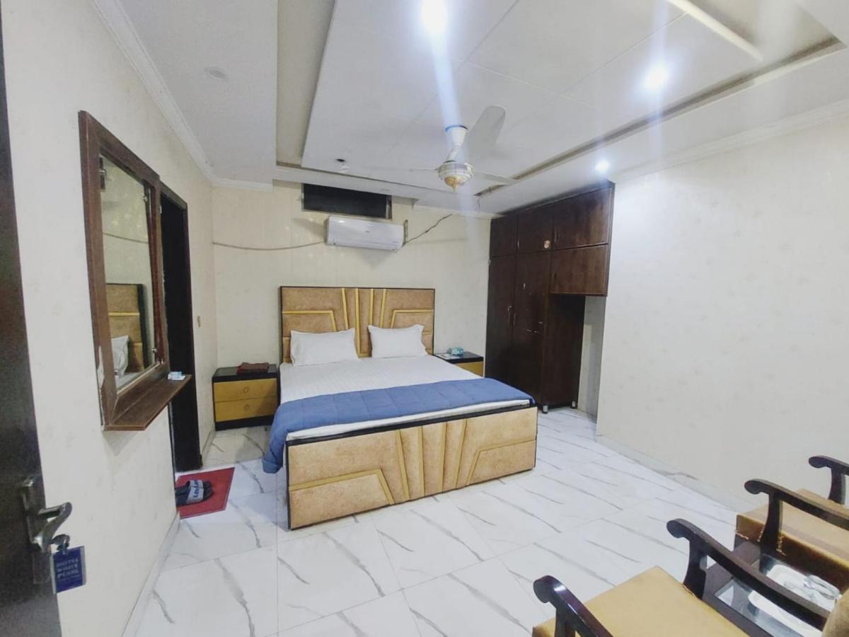 Hotel White Pearl Лахор Екстериор снимка