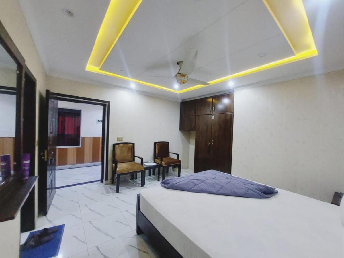 Hotel White Pearl Лахор Екстериор снимка