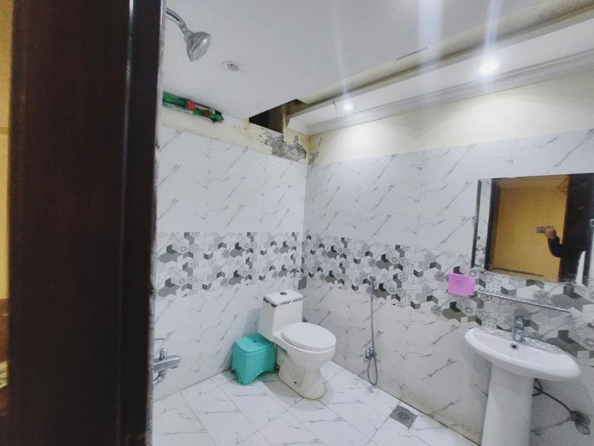 Hotel White Pearl Лахор Екстериор снимка