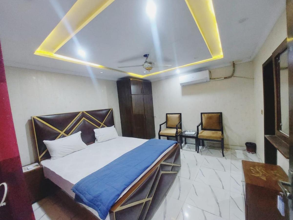 Hotel White Pearl Лахор Екстериор снимка